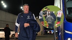 Domènec Torrent habló con Arteaga luego de que este último saliera del campo.