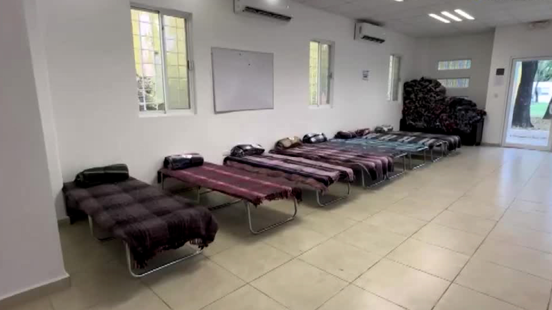 Autoridades municipales de Monterrey y San Pedro Garza García se preparan para salvaguardar a quienes requieran de estos centros.