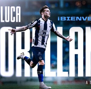 Luca Orellano en la publicación oficial emitida por el Club de Futbol Monterrey.