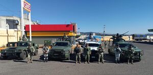 elementos de la guardia nacional y el ejército mexicano en un operativo