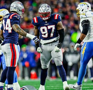 Chargers vs Patriots en la Ronda de Comodines NFL 2025-26