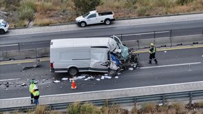 Camión chocado en autopista Monterrey-Saltillo