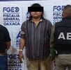 Hombre detenido por elementos de seguridad en el estado de Oaxaca.