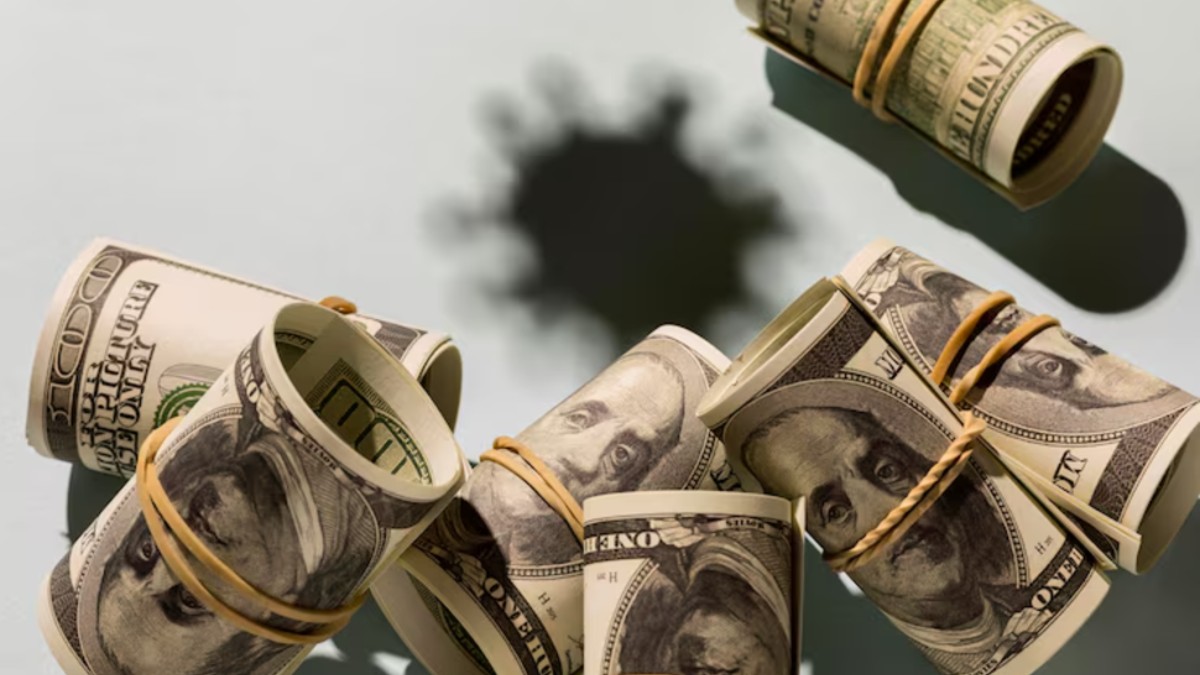 Rollos de dólares estadounidenses.