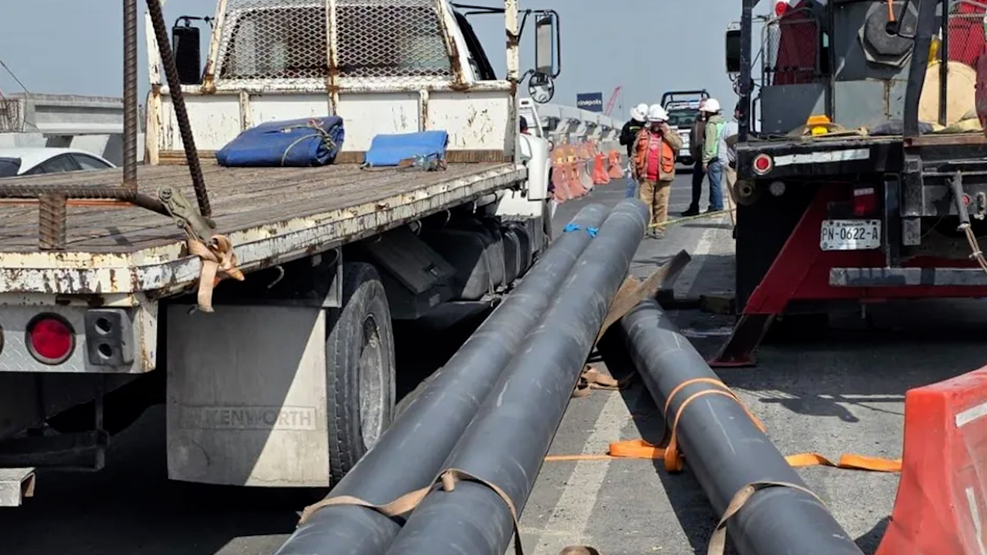 Maniobra fallida en cruce de Miguel Alemán y Rómulo Garza provoca accidente laboral que deja sin vida a obrero de empresa externa.