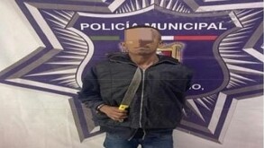 Hombre detenido en Gómez Palacio luego de que agrediera físicamente a su pareja y su hija de 4 años.