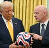 Donald Trump en reunión con Gianni Infantino, presidente de la FIFA.