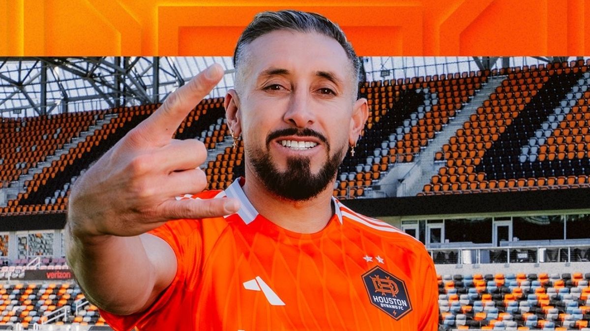 Héctor Herrera fue anunciado con el Houston Dynamo.