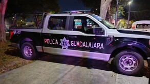 Hombre es sorprendido orinando en la vía pública y le encuentran un arma de fuego en Guadalajara