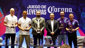 Banderazo del Juego de Leyendas 2.0 en Monterrey.