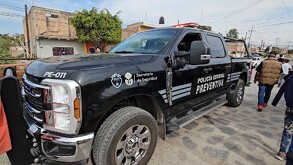 Un hombre fue encontrado sin vida dentro de un canal en la colonia Ojo de Agua, en San Pedro Tlaquepaque. Fiscalía de Jalisco investiga el caso.