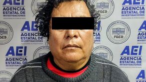 Hombre detenido por fiscalía de Oaxaca, acusado de presunto abuso sexual contra una niña.