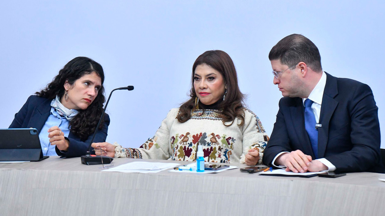 Clara Brugada informó sobre la disminución de homicidios y delitos de alto impacto en la capital.