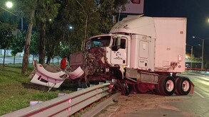 Altercado vial termina en choque en Periférico Sur de Zapopan