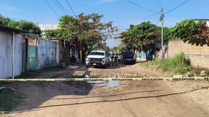 policías acordonan una calle en coatzacoalcos veracruz