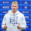 Mateusz Bogusz en su presentación con Cruz Azul en 2025.