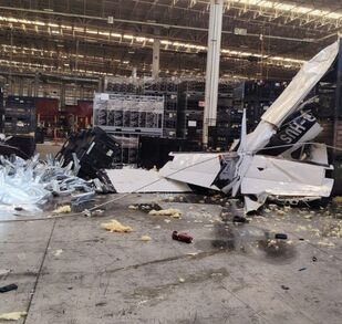 Una aeronave pequeña, cayó este sábado al medio día en la ciudad de Saltillo, luego de salir del aeropuerto Guadalupe Victoria en Ramos Arizpe.