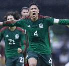 Edson Álvarez celebrando un gol con la Selección Mexicana.