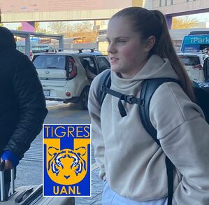 Emma Watson, jugadora de futbol profesional de 19 años, nacida en Escocia y próximo refuerzo de Tigres femenil.