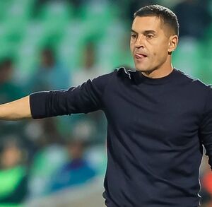 Francisco Rodríguez, técnico de Santos Laguna en el TSM