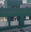 Se observa un edificio color verde y dice Hospital General de Zona.