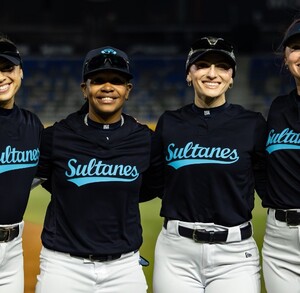 Sultanes Femenil tras el duelo de pretemporada contra la Selección mexicana.
