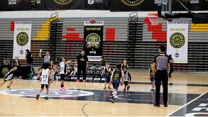 Partido de academias infantiles en la Arena Mobil.