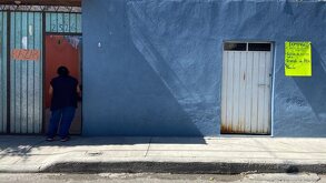 Casa de color azul ubicada en la colonia Puebla del municipio de Tehuacán.