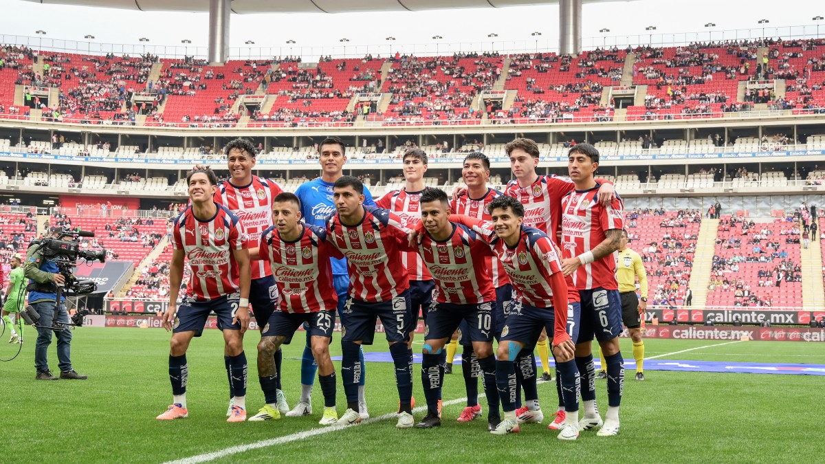 Plantel de Chivas ante los 'Gallos' de Querétaro en la jornada 3 del Clausura 2026.