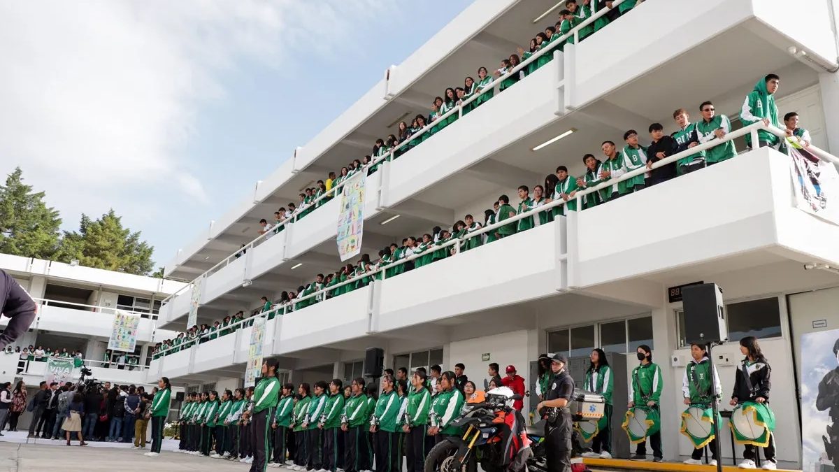 alumnos del bine puebla bachillerato