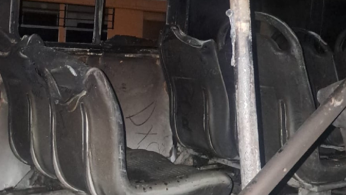 Asientos de autobús calcinados