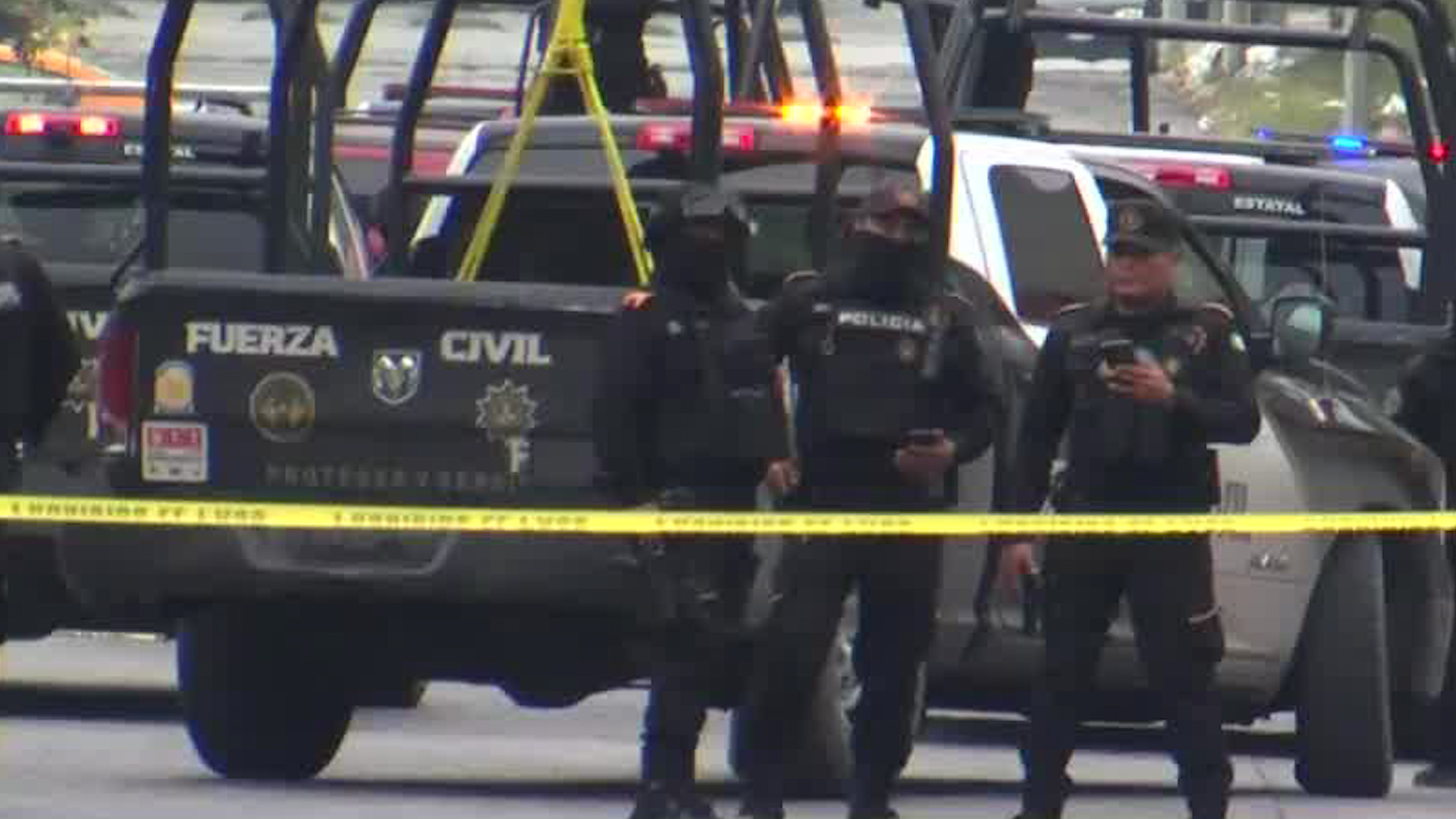 De acuerdo con testimonios de vecinos, se escucharon al menos cuatro detonaciones de arma de fuego. José Luna, de 47 años, reparaba lavadoras en la zona.