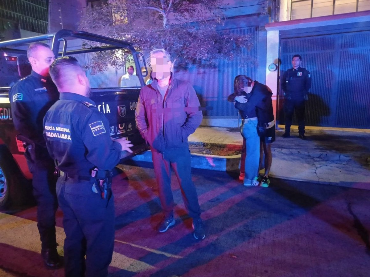 Operativo de agentes de Guadalajara y Zapopan frustra secuestro virtual de una joven.