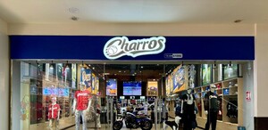 Fachada de una tienda oficial 