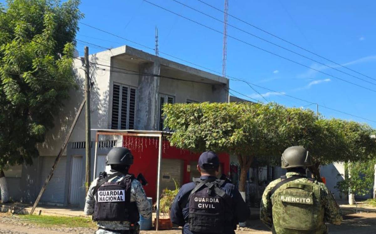 Elementos de la Guardia Civil, Guardia Nacional y Ejército