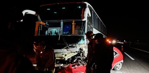 Una persona perdió la vida durante un accidente automovilístico registrado en los primeros minutos de este domingo 25 de enero.