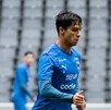 Oliver Torres en el partido de entrenamiento con Rayados .