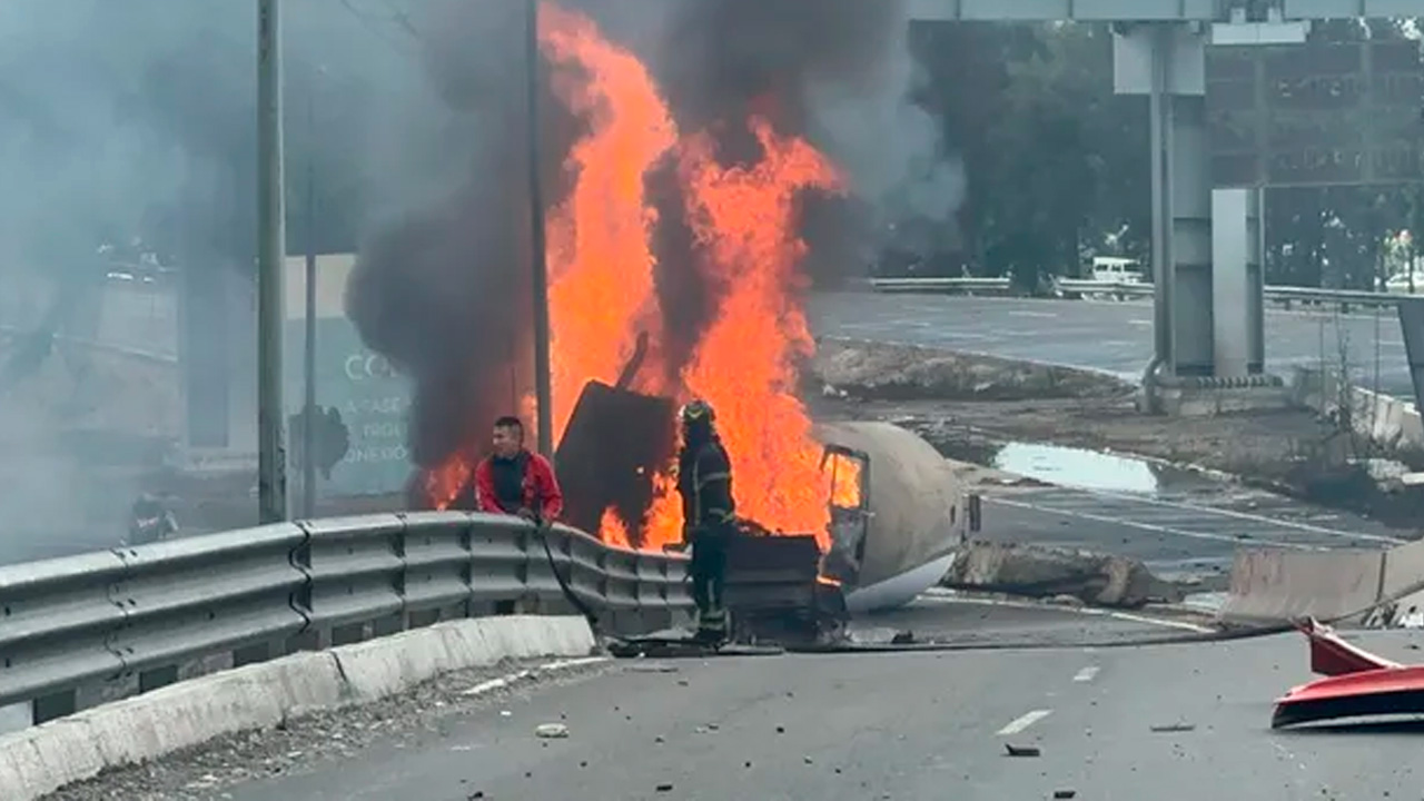 En los últimos 10 años se han registrado 374 accidentes de pipas de combustible en México, en promedio uno cada 10 días.