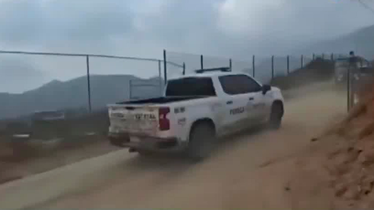 Un enfrentamiento armado en las faldas del cerro El Cuchumá, en Tecate, dejó siete hombres y un menor detenidos.