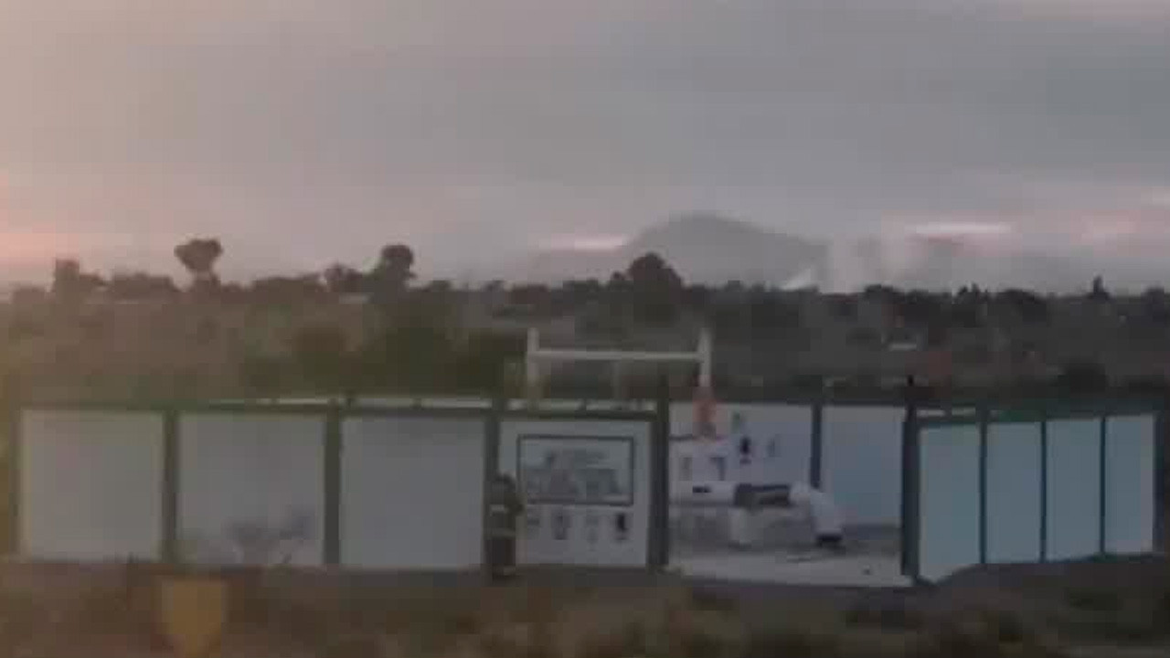 Una fuga de gas natural en un gasoducto de CENAGAS provocó el cierre total de la autopista México–Pachuca, a la altura de Tizayuca, Hidalgo.