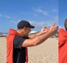 Javier Hernández en la playa con su nuevo video.