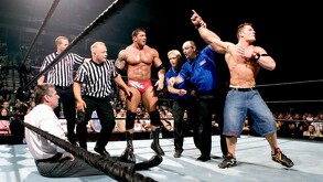 John Cena y Batista en el final del Royal Rumble 2005.