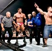 John Cena y Batista en el final del Royal Rumble 2005.