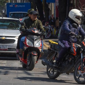 Tráfico en calles del Estado de México.