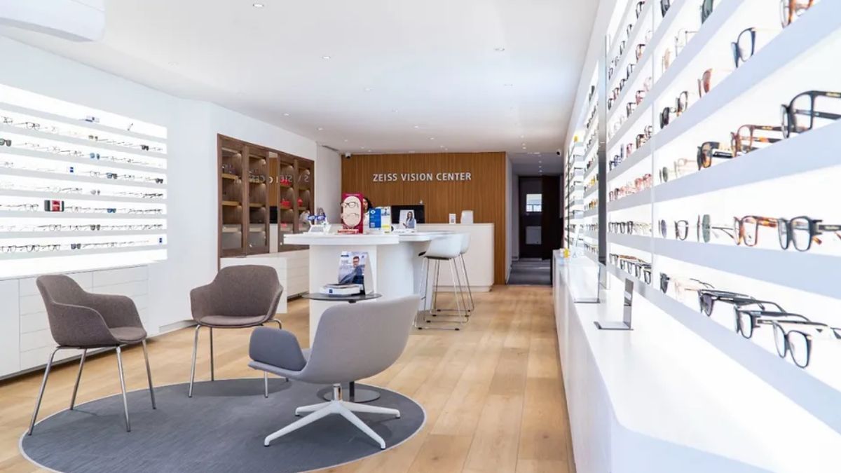 La experiencia de compra abarca todos los aspectos, incluyendo tecnología de vanguardia y últimas tendencias de moda. (Cortesía)