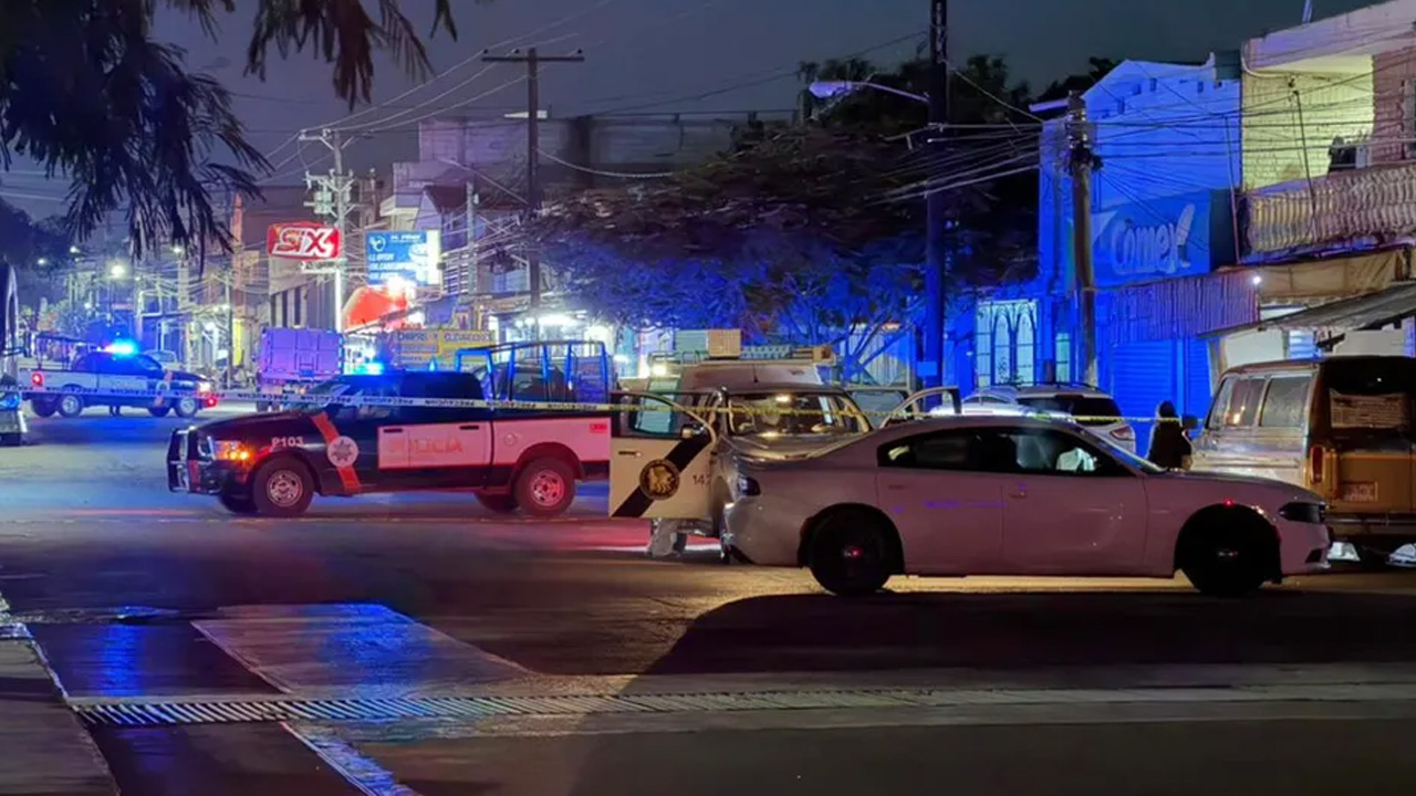 Un hombre fue asesinado a balazos cuando circulaba en su vehículo acompañado de su hijo en la colonia Cañada Blanca, en Guadalupe.