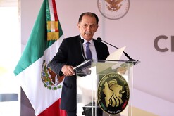 Fiscal de Nuevo León hablando sobre las fallas en la plataforma de denuncias virtuales.