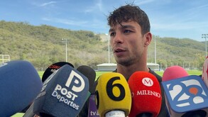 Óliver Torres en entrevista tras los rumores de Germán Berterame fuera del equipo.