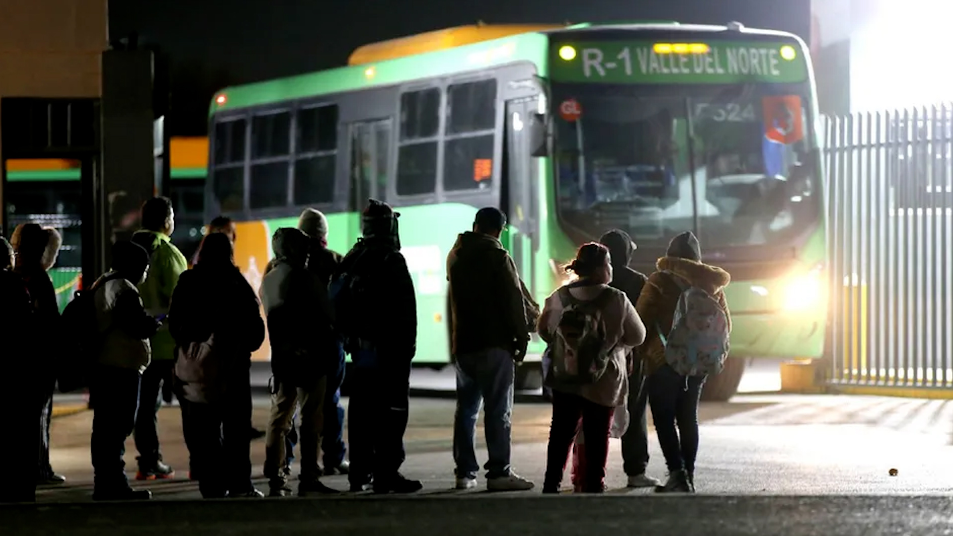 Abraham Vargas, encargado del Despacho de Movilidad, explicó que el intervalo de máxima demanda en la tarde-noche presenta tiempos de espera mayores.
