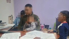 Los niños de 13, 11, 6 y un año de edad, quedaron a disposición de la Procuraduría de Protección a Niñas, Niños y Adolescentes.